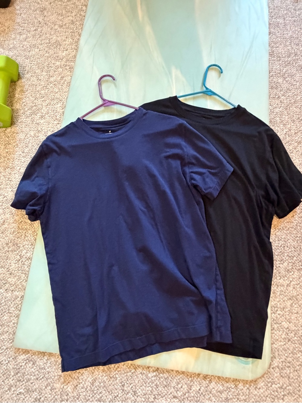 Fabletics brand new 2 medium Men's Crew Neck T-Shirt - Navy and Black